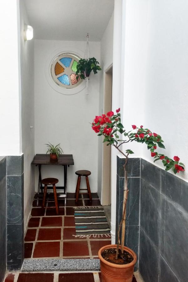 Suites Recanto Cama E Cafe Арраял-ду-Кабу Экстерьер фото
